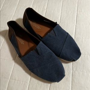 TOMS shoes